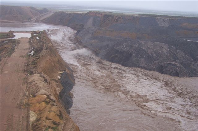 Flooded open cut Ensham mine